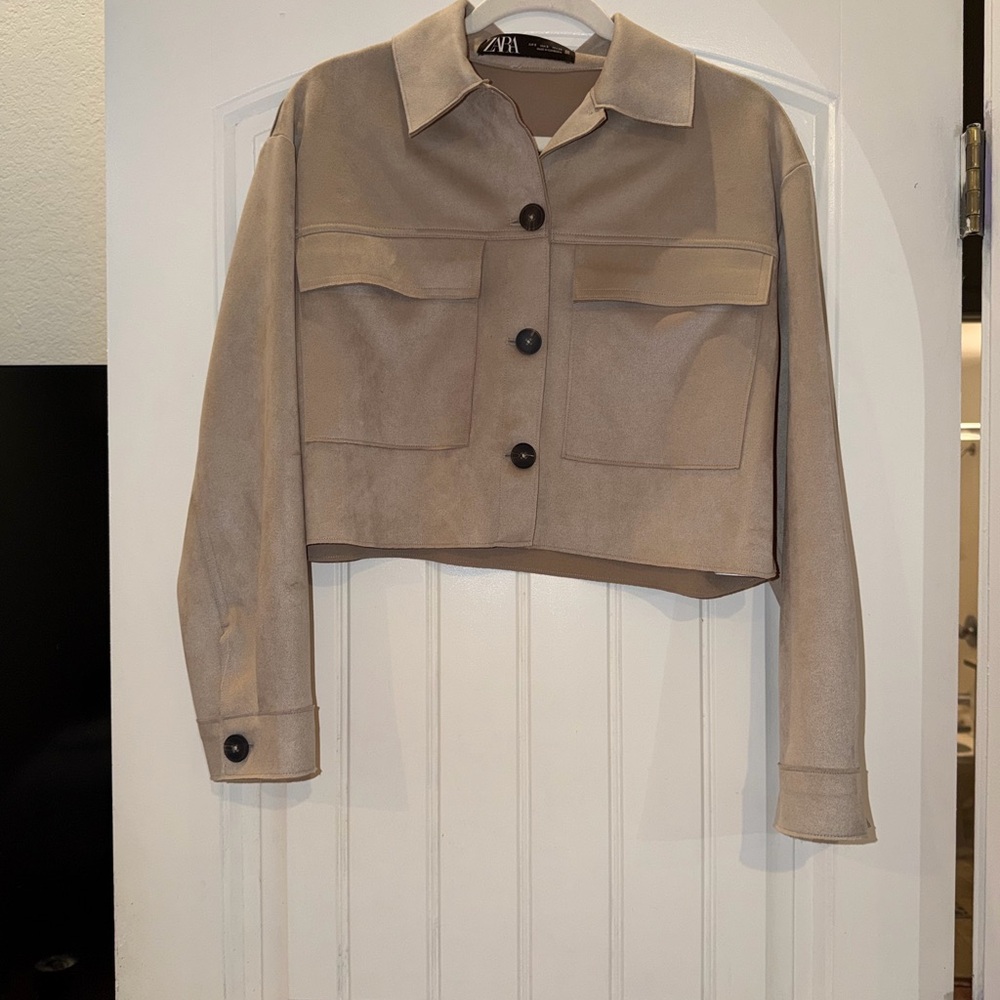 Zara Women's Beige Cropped Blazer